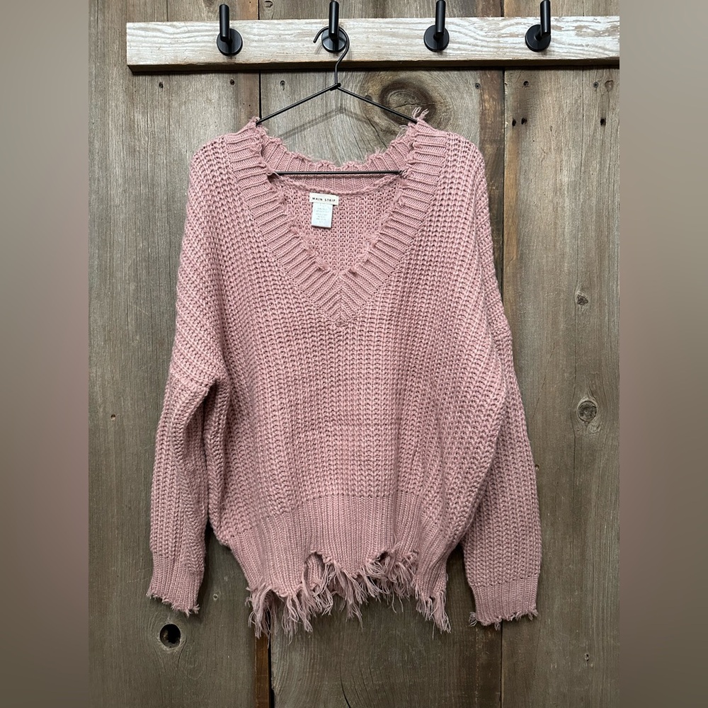 Main Strip Distressed V-neck Sweater in Pink Size Large